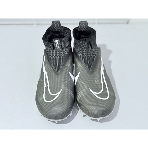 Athletic_Shoes